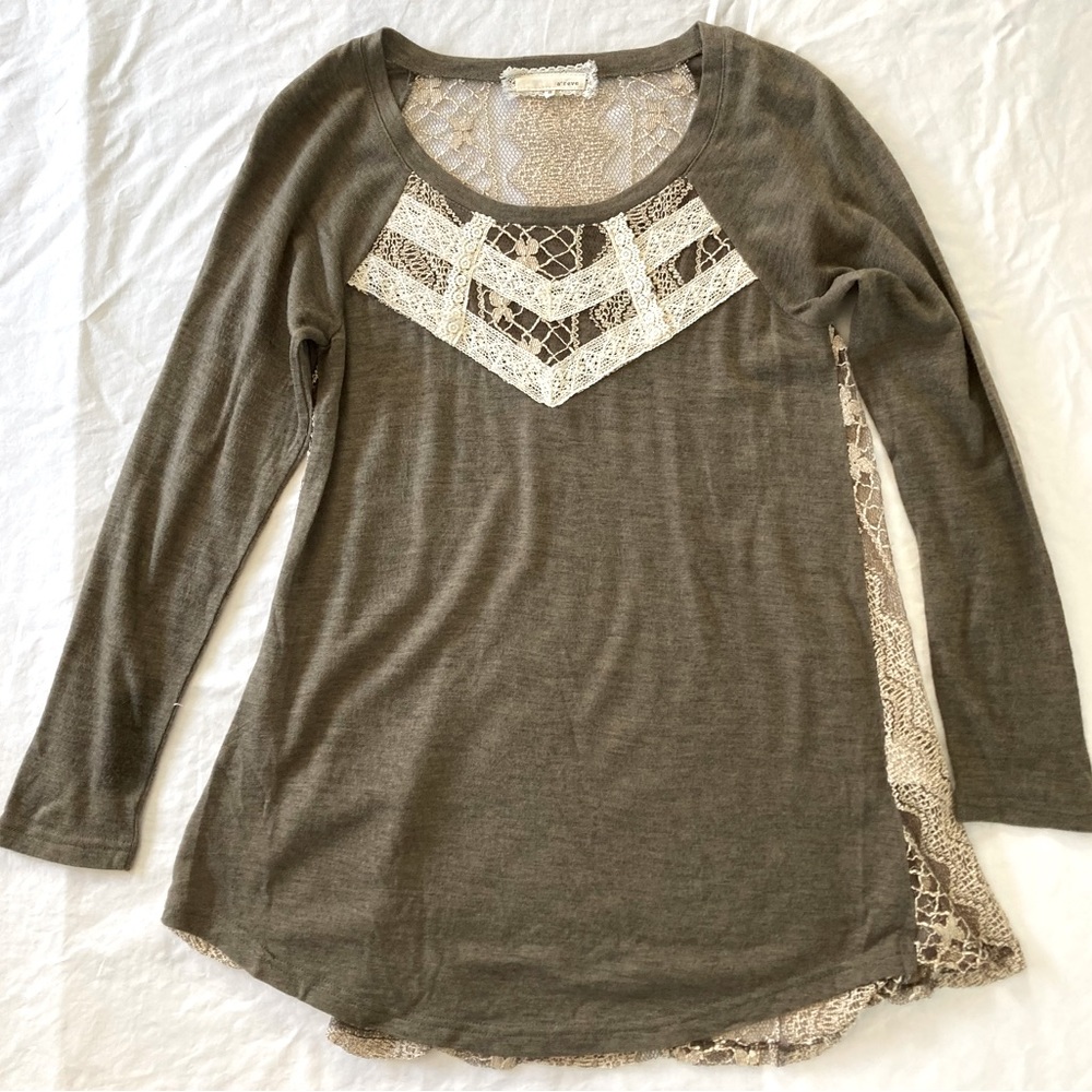 A’reve Anthropologie Crochet Lace Grey/Tan&Creme Women’s long sleeve top Size S